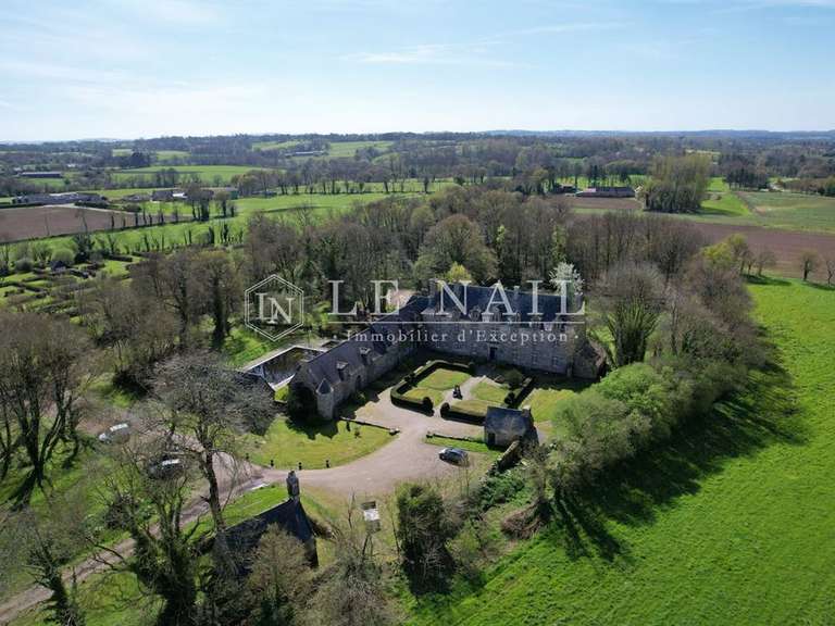Manoir Guingamp - 24 chambres - 1300m²