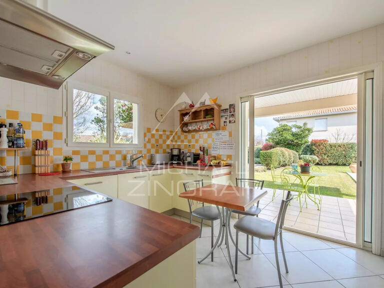 Maison Gujan-Mestras - 3 chambres - 137m²