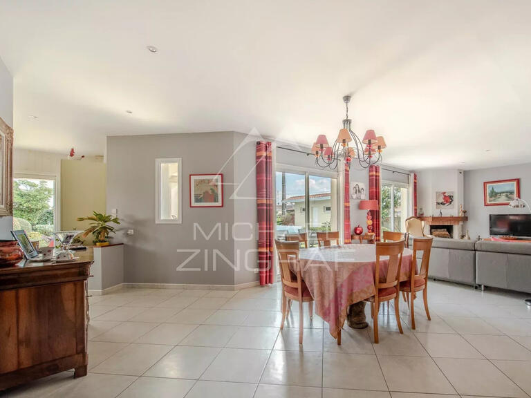 Maison Gujan-Mestras - 3 chambres - 137m²