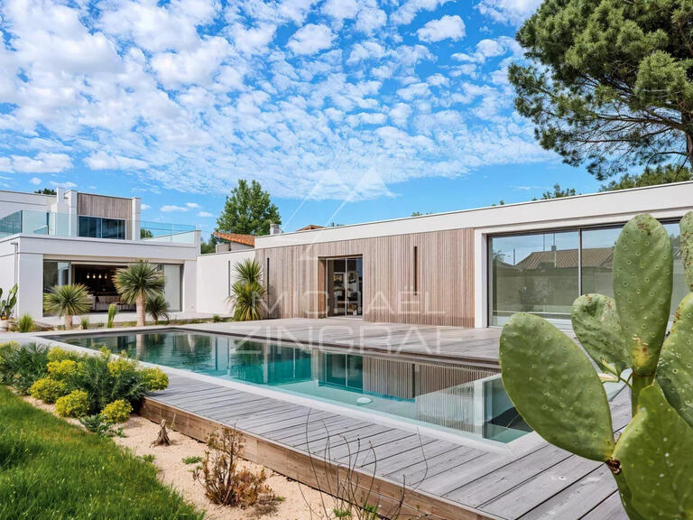 Maison Gujan-Mestras - 5 chambres - 205m²