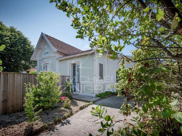 House Gujan-Mestras - 4 bedrooms - 127m²