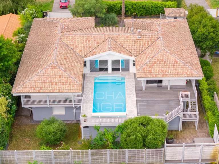 Maison Gujan-Mestras - 5 chambres - 400m²