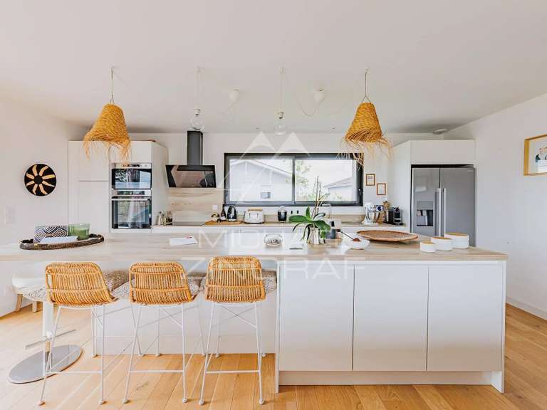 Maison Gujan-Mestras - 3 chambres - 160m²