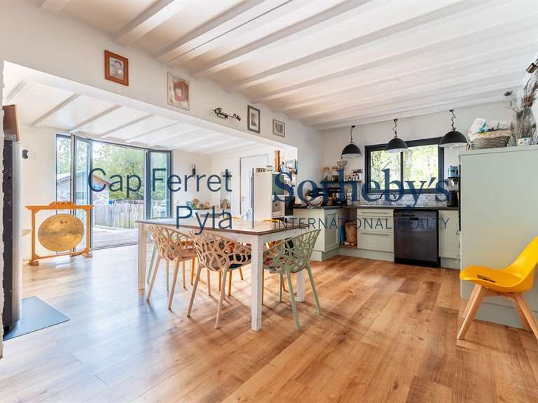 Maison Gujan-Mestras - 5 chambres - 166m²