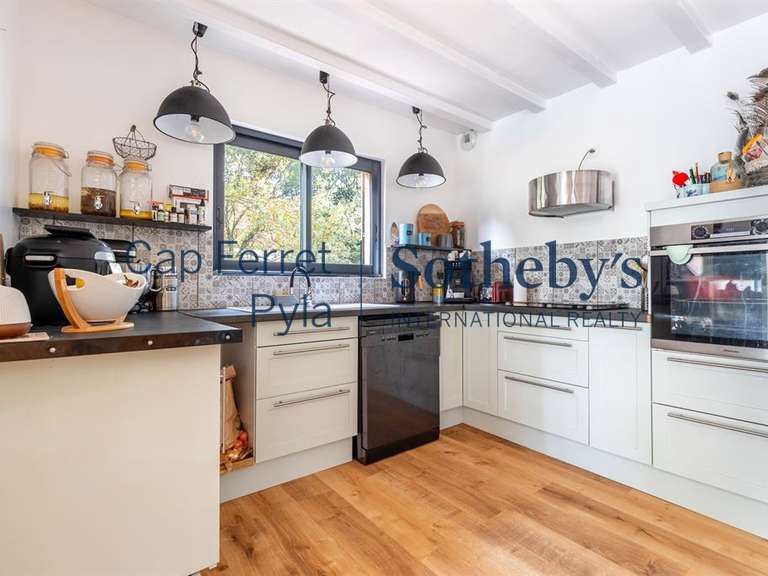 Maison Gujan-Mestras - 5 chambres - 166m²