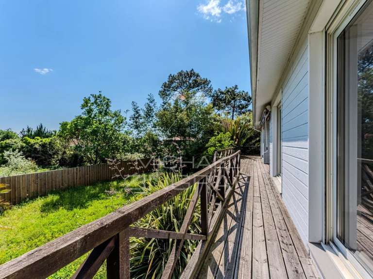 Maison Gujan-Mestras - 4 chambres - 147m²