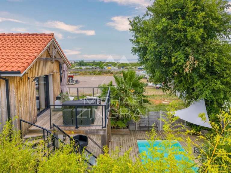 Maison Gujan-Mestras - 3 chambres - 160m²