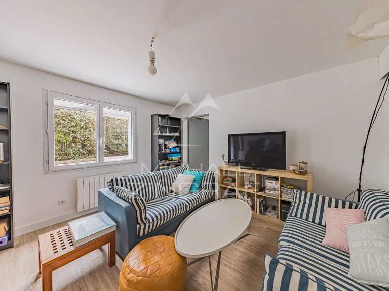 Maison Gujan-Mestras - 4 chambres - 200m²