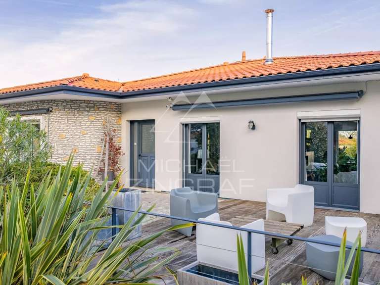 Maison Gujan-Mestras - 4 chambres - 200m²