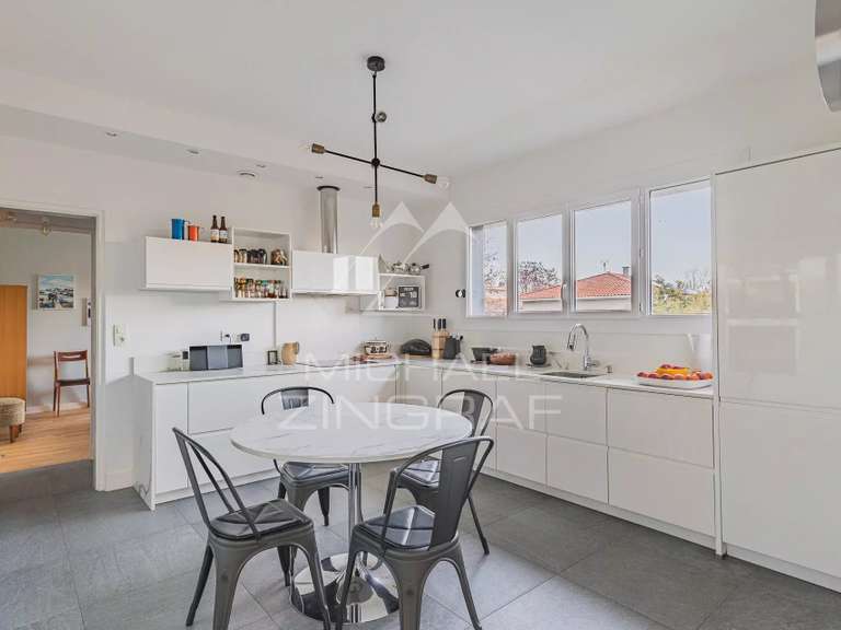 Maison Gujan-Mestras - 4 chambres - 200m²