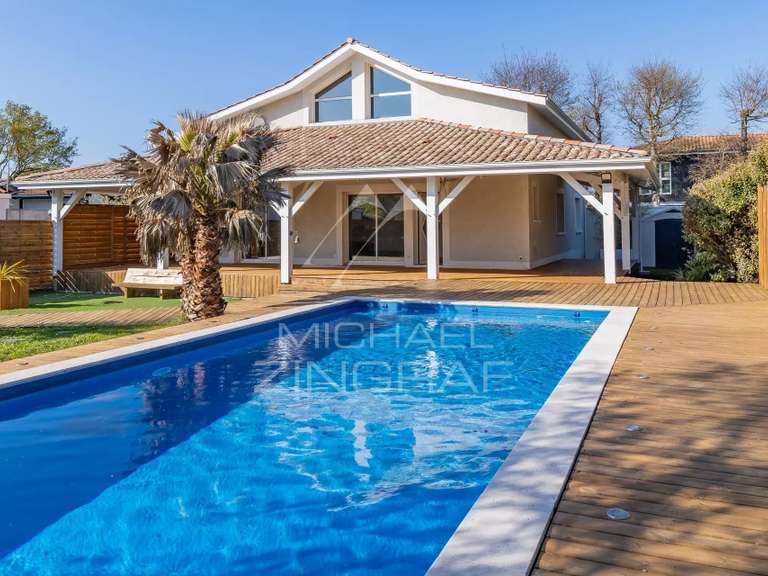 Maison Gujan-Mestras - 3 chambres - 185m²