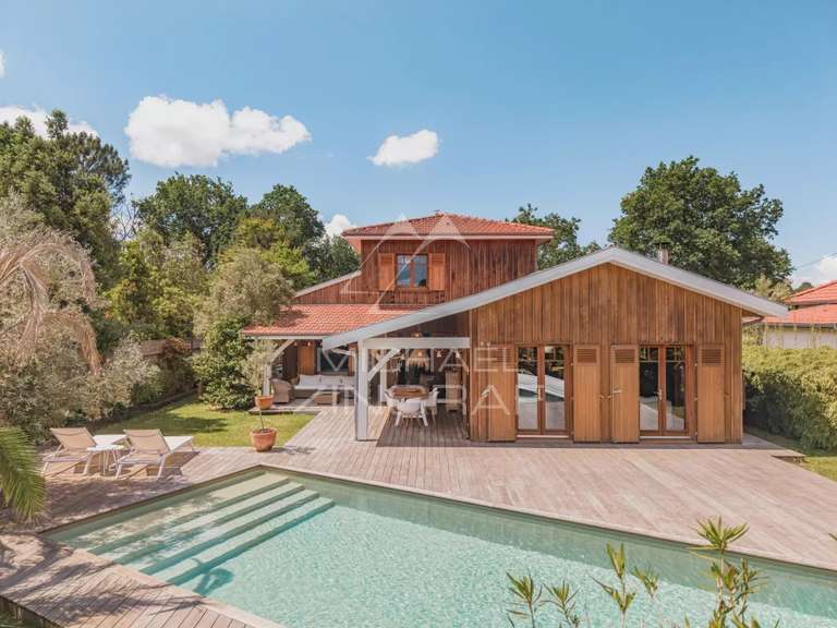 Maison Gujan-Mestras - 5 chambres - 210m²
