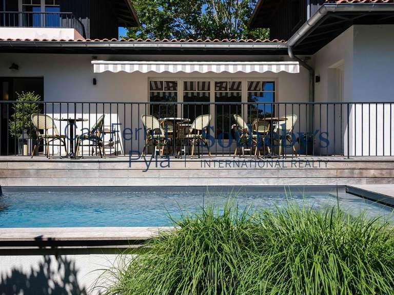 Maison Gujan-Mestras - 11 chambres - 452m²