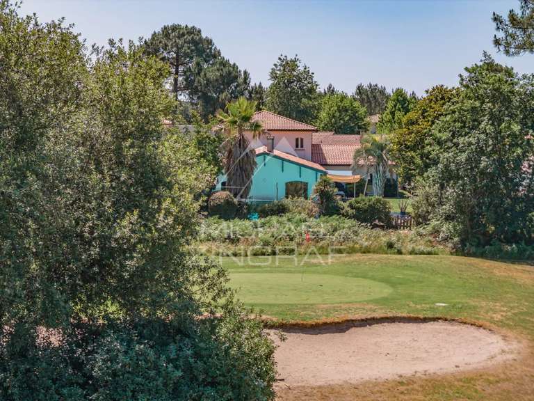 Maison Gujan-Mestras - 5 chambres - 240m²