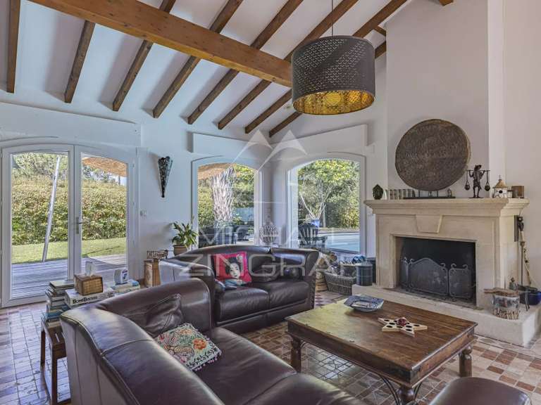 Maison Gujan-Mestras - 5 chambres - 240m²