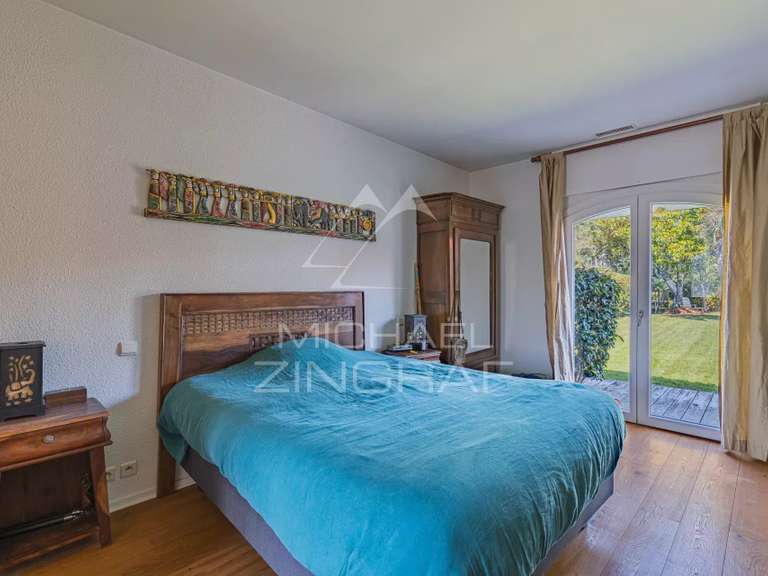Maison Gujan-Mestras - 5 chambres - 240m²