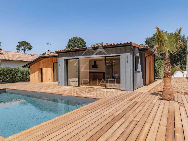 Maison Gujan-Mestras - 3 chambres - 212m²