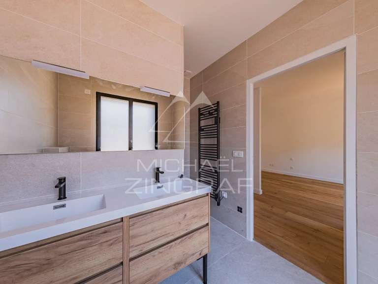 Maison Gujan-Mestras - 3 chambres - 212m²