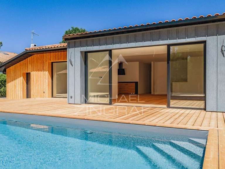 Maison Gujan-Mestras - 3 chambres - 212m²
