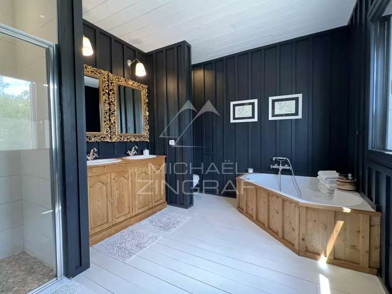 Propriété Gujan-Mestras - 740m²