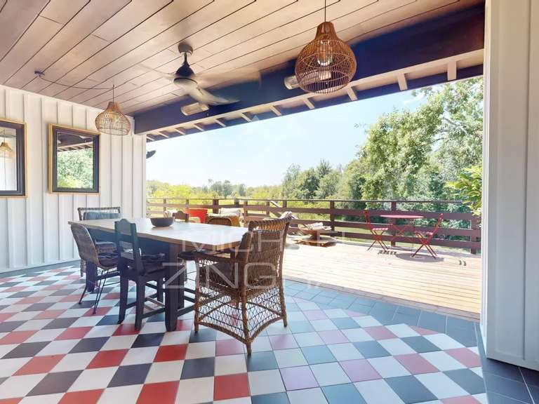 Propriété Gujan-Mestras - 740m²