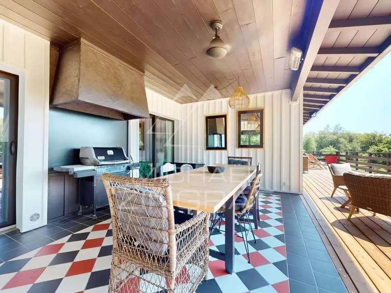 Propriété Gujan-Mestras - 740m²