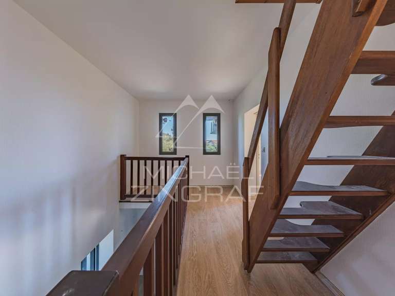 Villa Gujan-Mestras - 4 chambres - 189m²