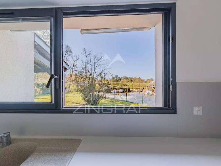 Villa Gujan-Mestras - 4 chambres - 189m²