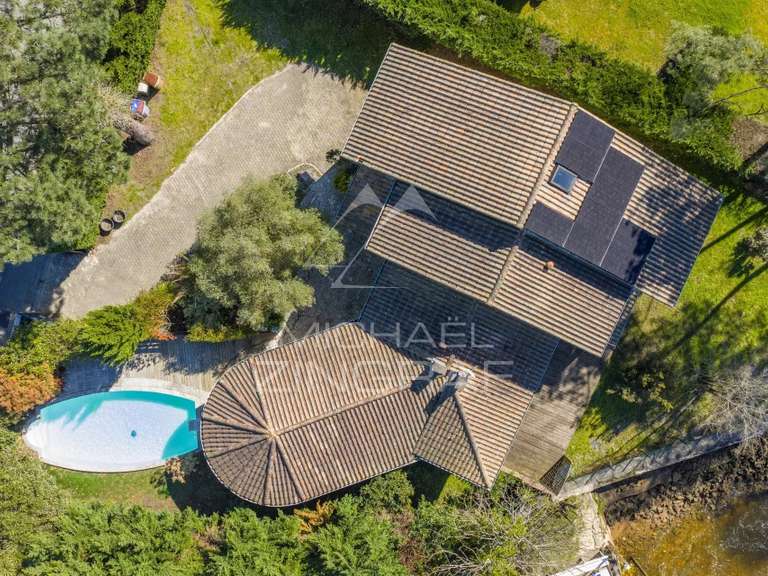 Villa Gujan-Mestras - 4 chambres - 189m²