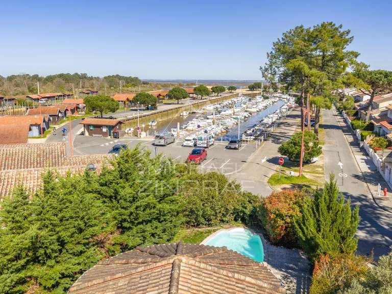 Villa Gujan-Mestras - 4 chambres - 189m²