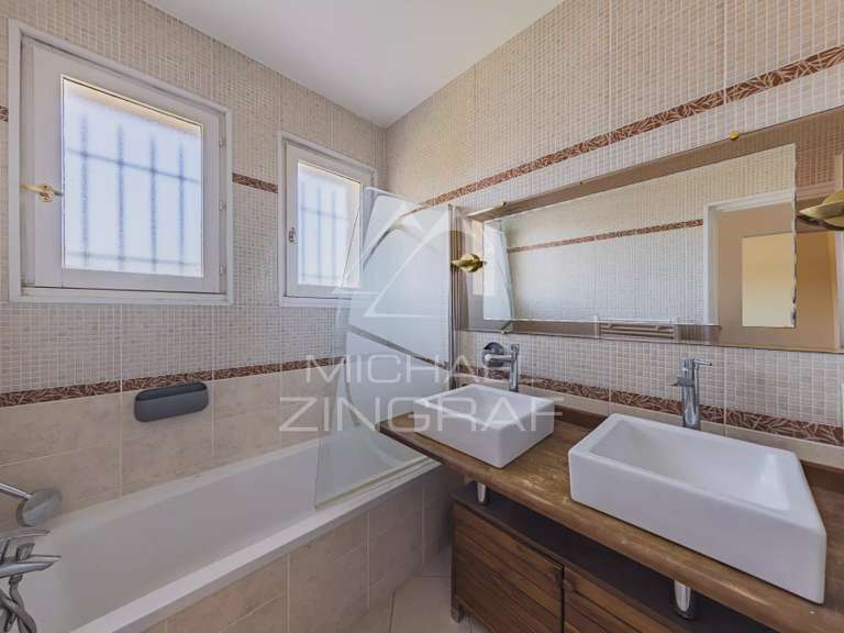 Villa Gujan-Mestras - 4 chambres - 189m²