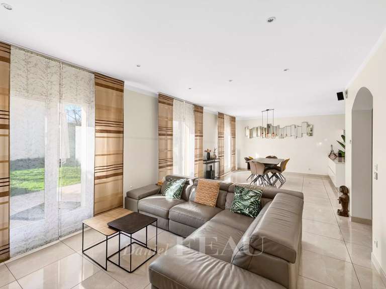 Maison Guyancourt - 4 chambres - 164m²