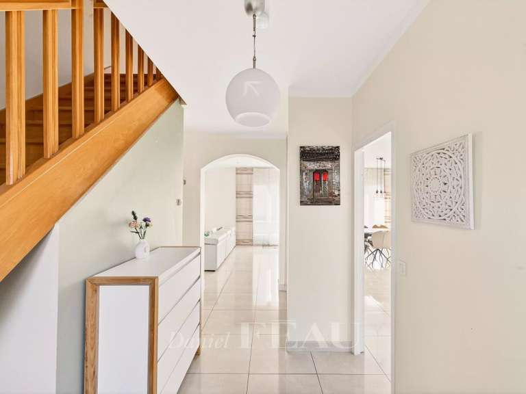 Maison Guyancourt - 4 chambres - 160m²