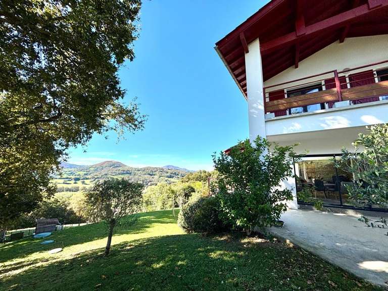 Maison Hasparren - 3 chambres - 121m²