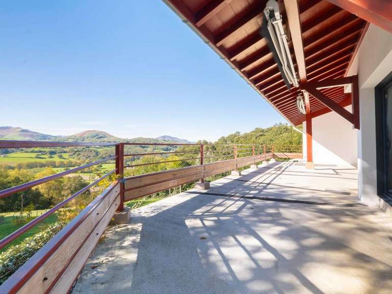 Maison Hasparren - 3 chambres - 121m²