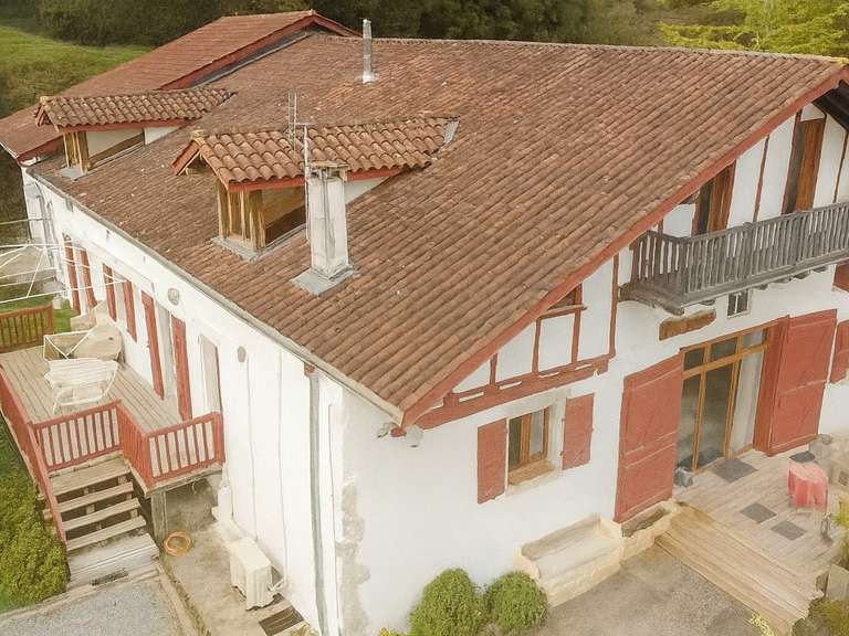 Maison Hasparren - 7 chambres - 492m²
