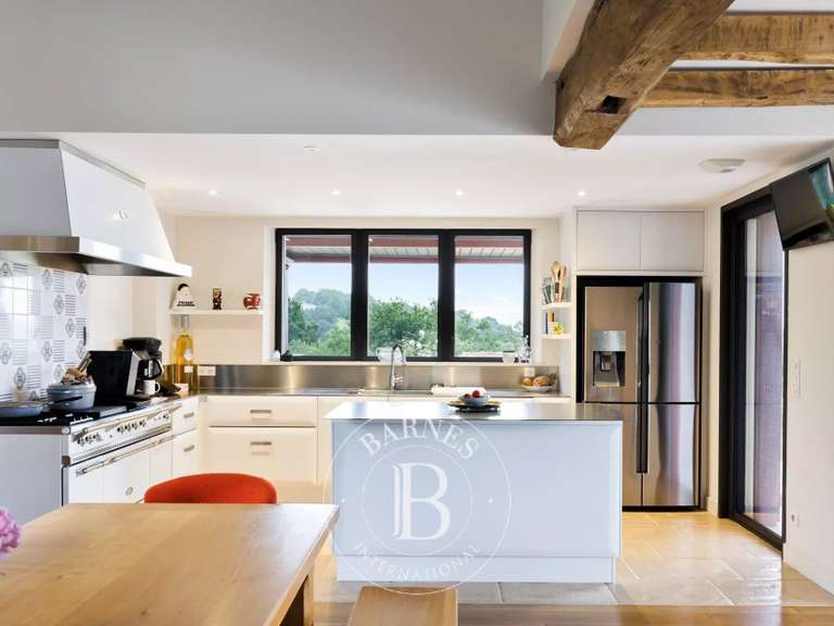 Maison Hasparren - 5 chambres - 338m²