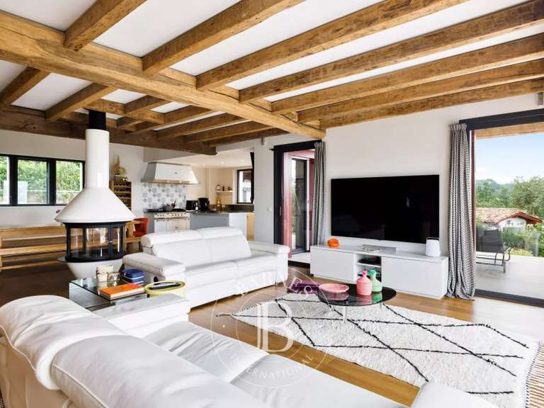 Maison Hasparren - 5 chambres - 338m²