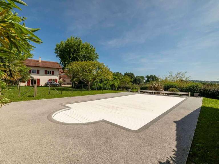 Maison Hasparren - 7 chambres - 380m²