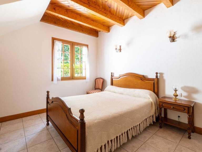 Maison Hasparren - 5 chambres - 167m²