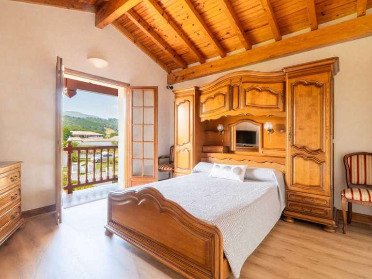 Maison Hasparren - 5 chambres - 167m²