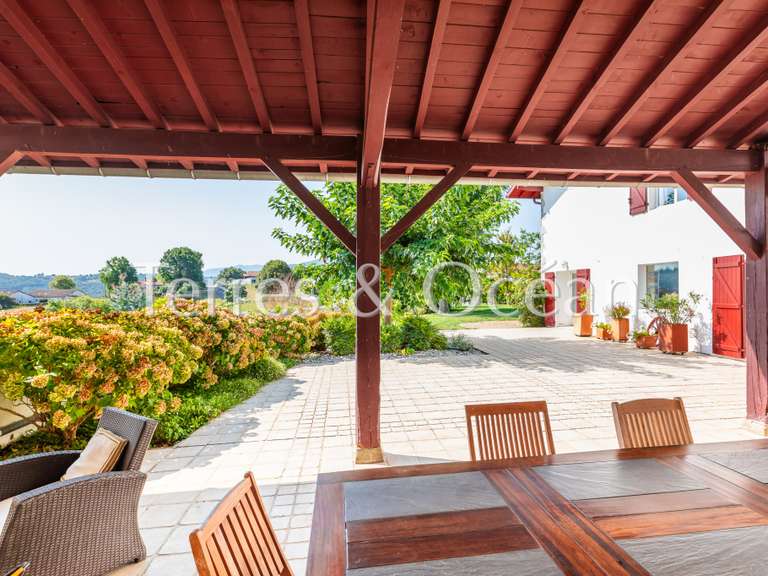Maison Hasparren - 7 chambres - 300m²