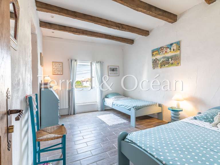House Hasparren - 7 bedrooms - 261m²