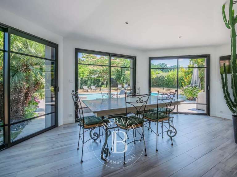 Maison Haute-Goulaine - 5 chambres - 181m²