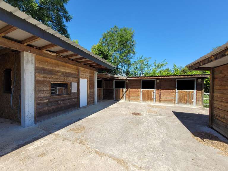 Propriété équestre Haute-Savoie - 6 chambres