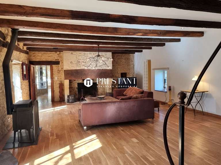 Propriété Hautefort - 5 chambres - 590m²