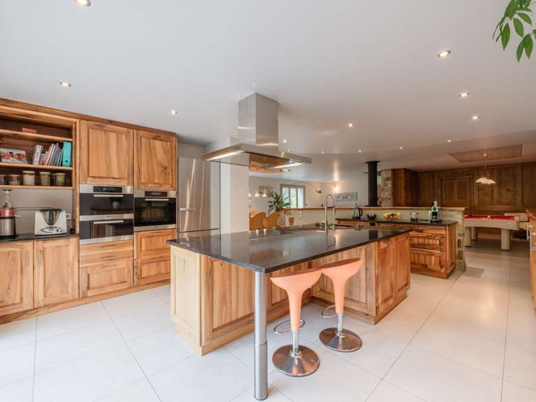 Maison Hauteluce - 10 chambres - 611m²