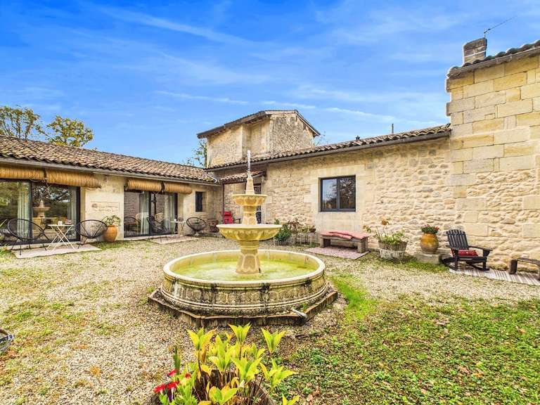 Propriété Haux - 7 chambres - 265m²