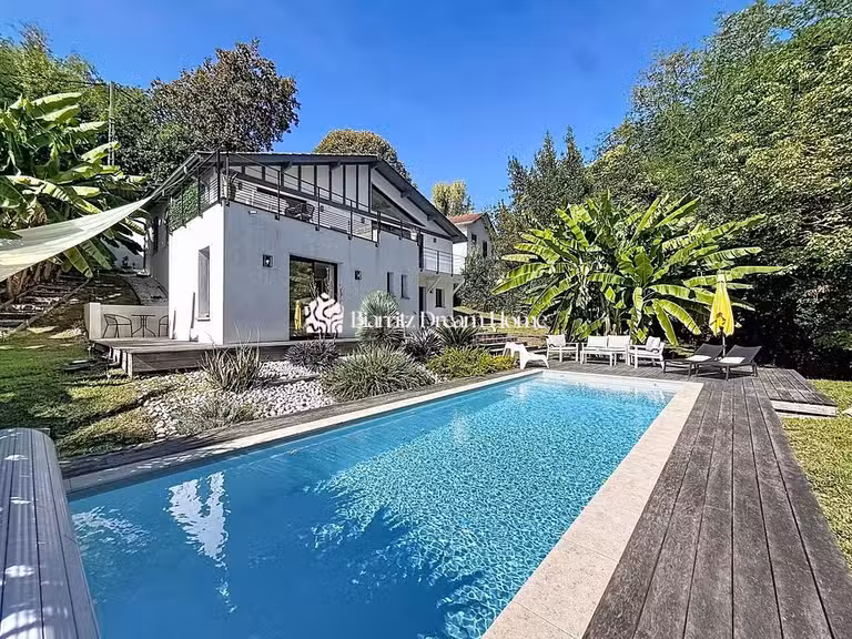 Maison Hendaye - 3 chambres - 160m²