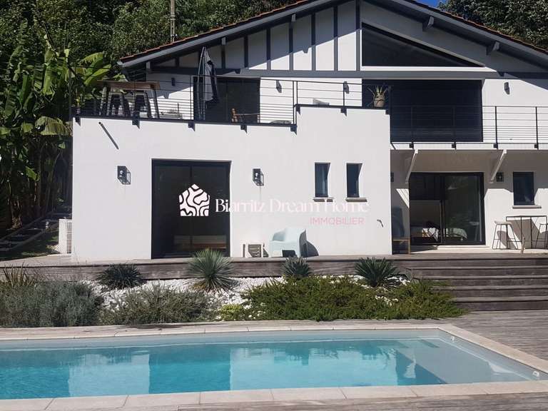 Maison Hendaye - 3 chambres - 160m²